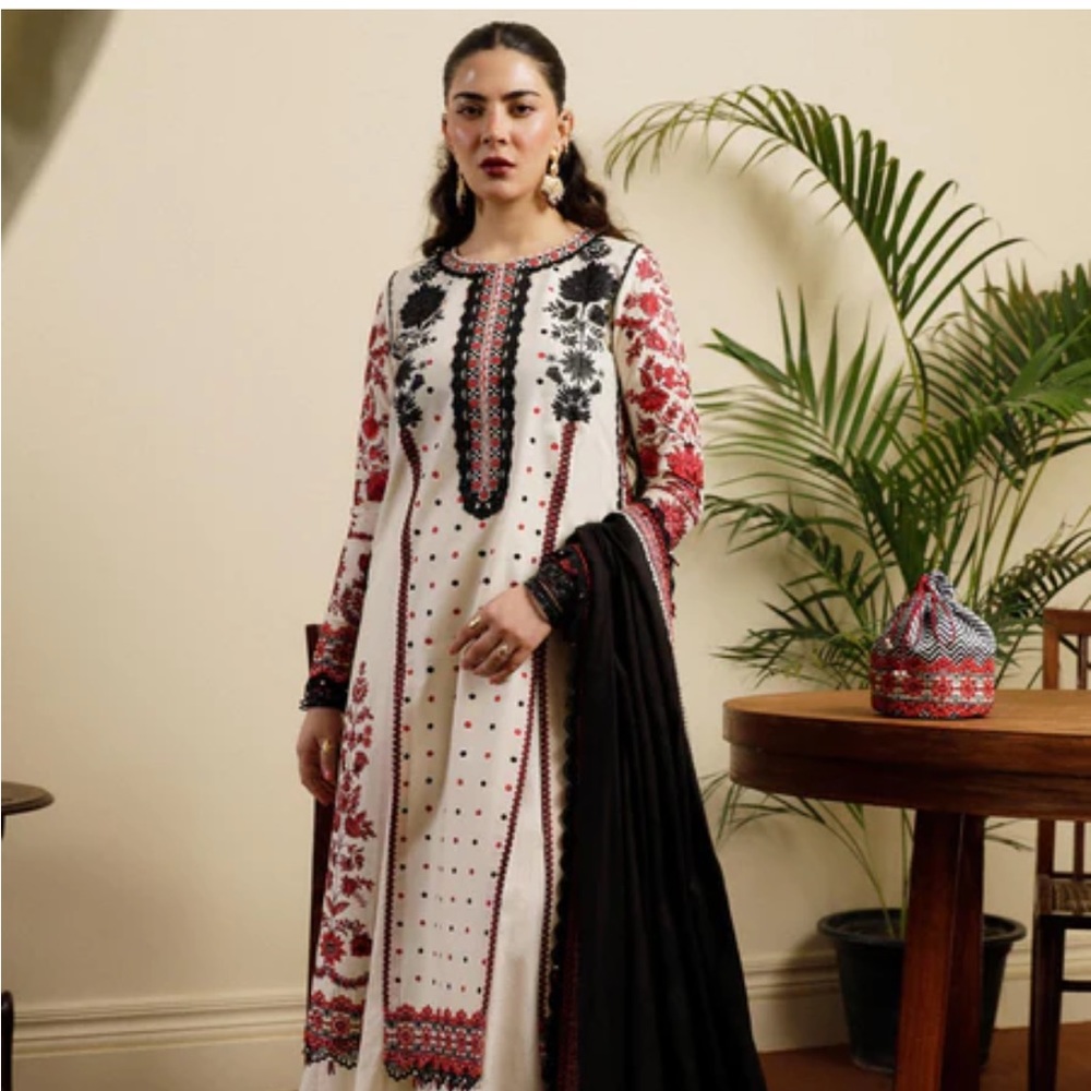 New Lawn Unstitched Suit - Hussain Rehar brand